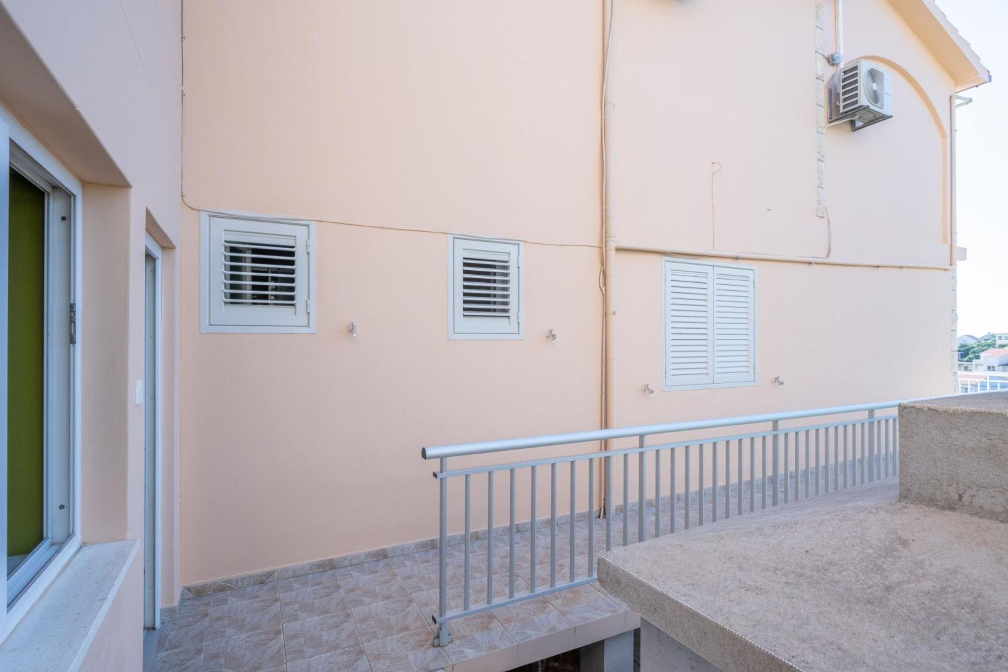 Apartments Daniela 扎瓦拉提卡 外观 照片